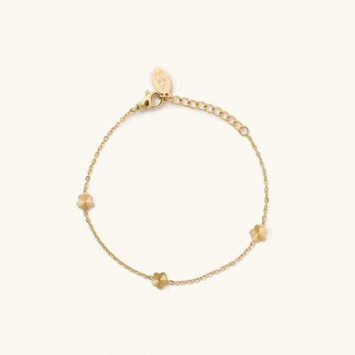 Lexi Dainty Flower Bracelet